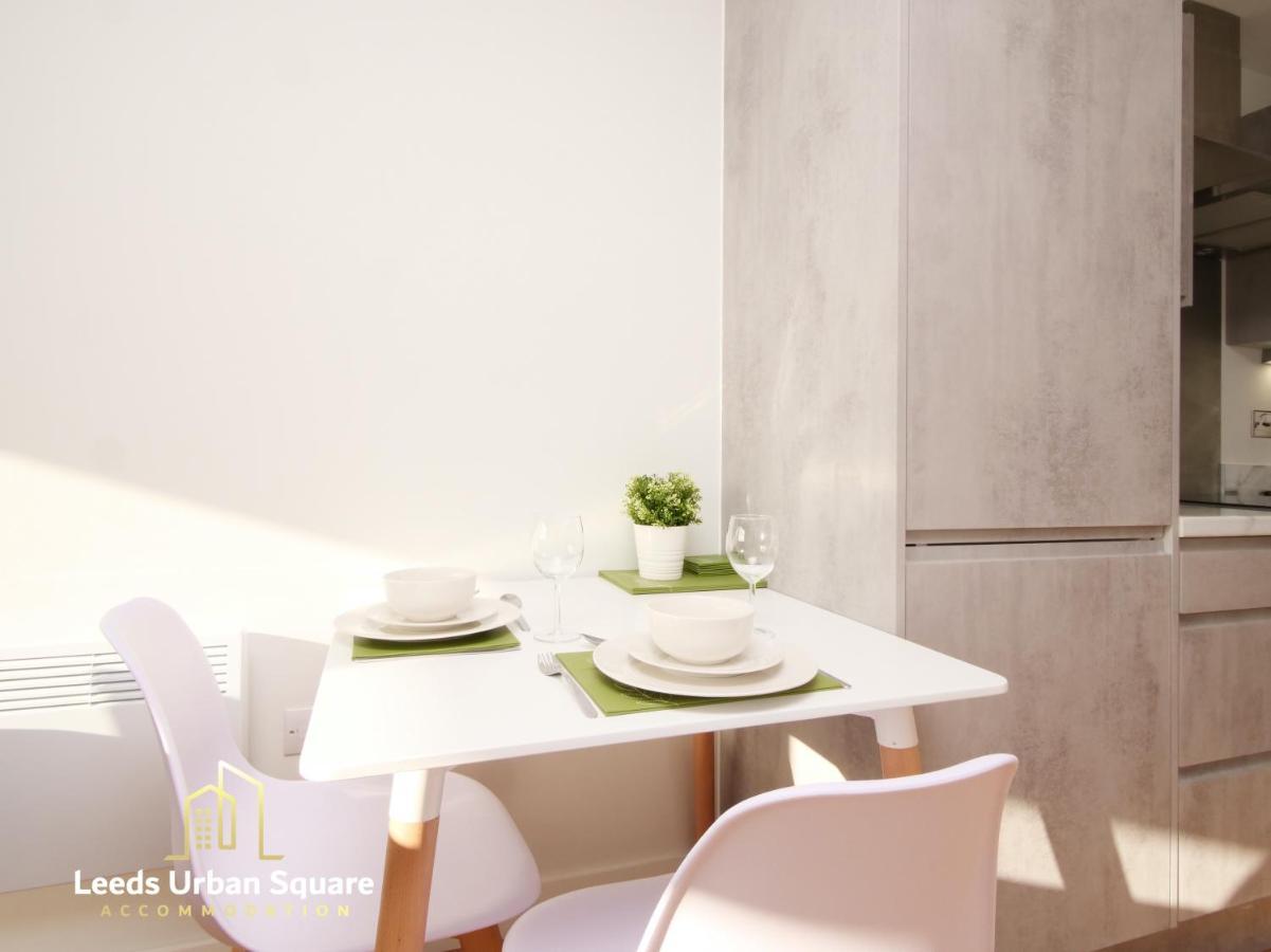Leeds Urban Apartments - Victoria Riverside Bagian luar foto